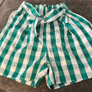 Gently worn (2-3 times) girls size 11-12 yrs shorts.